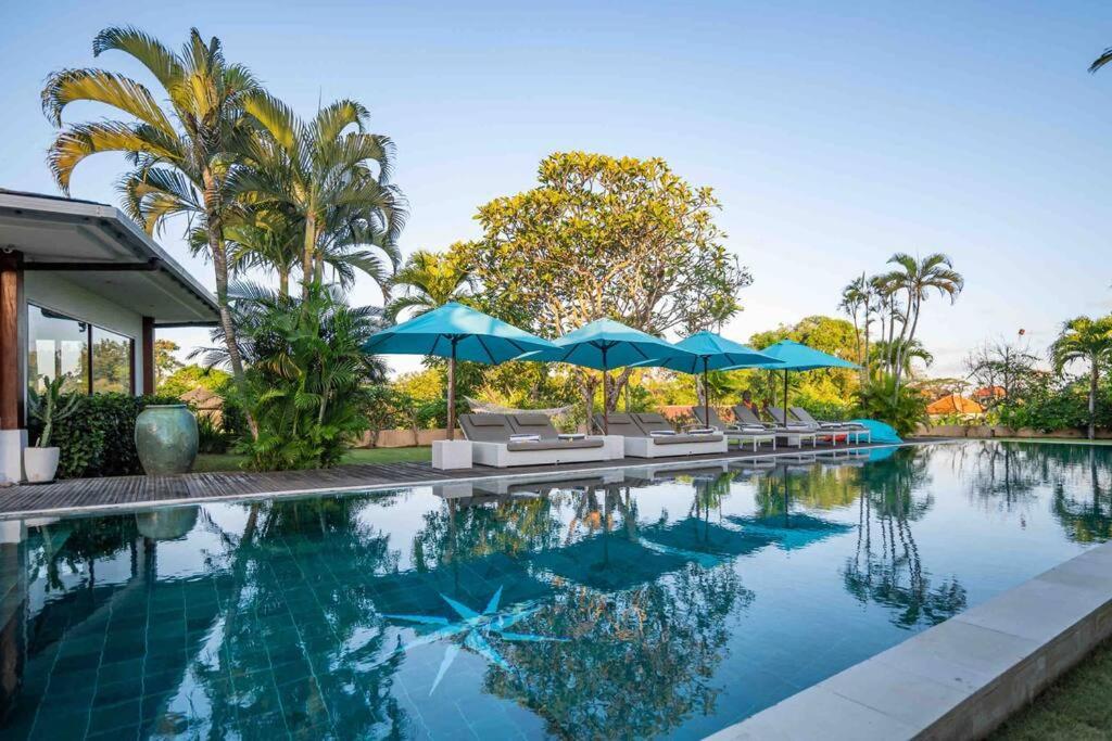 Villa Mimpi Nyata Canggu Buitenkant foto