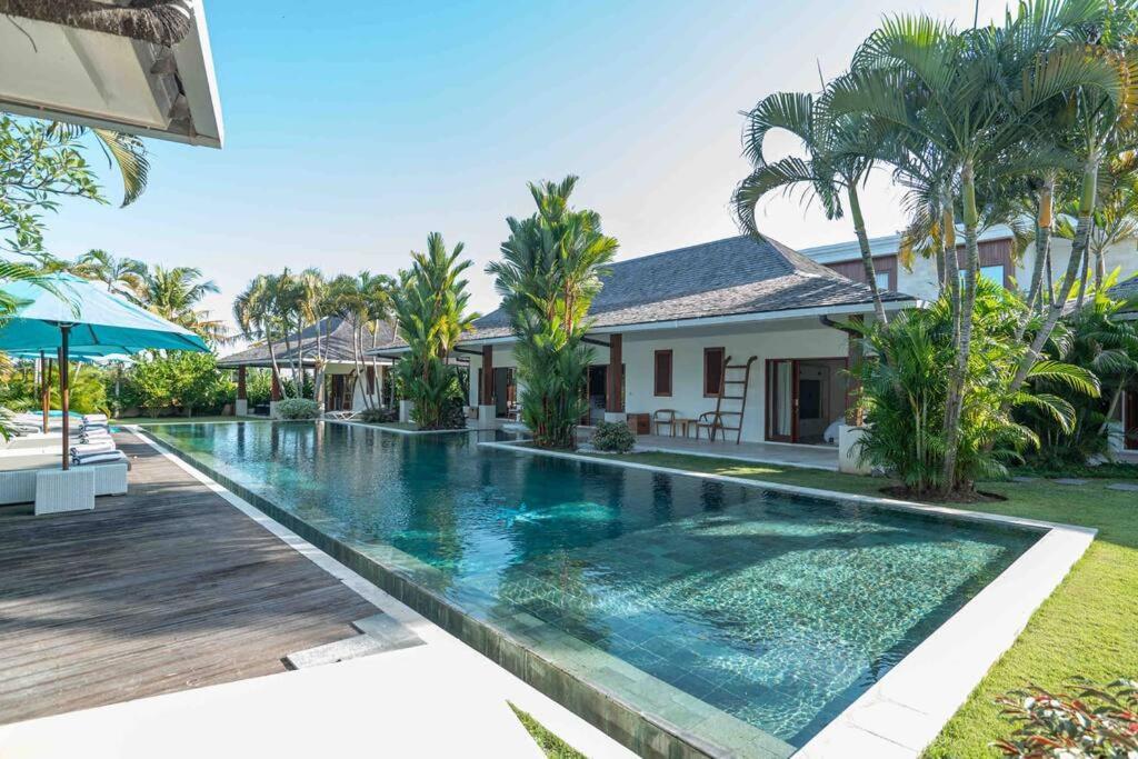 Villa Mimpi Nyata Canggu Buitenkant foto