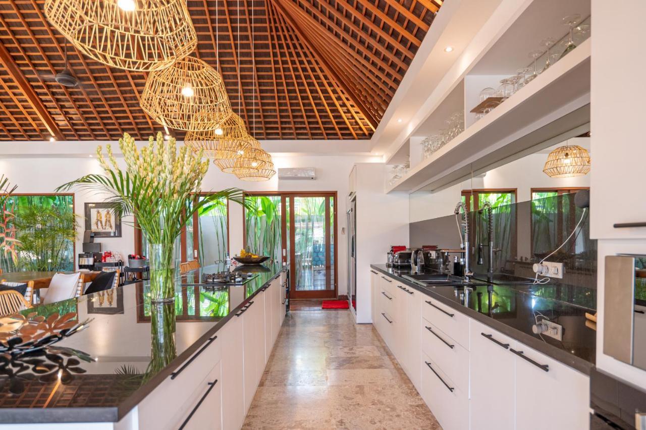 Villa Mimpi Nyata Canggu Buitenkant foto